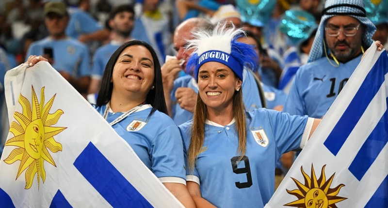 تشكيلة أوروجواي وكولومبيا في نصف نهائي كوبا أمريكا كشف مارسيلو بيلسا، المدير الفني لمنتخب أوروجواي، عن تشكيل اللاعبين لمباراة كولومبيا، في منافسات