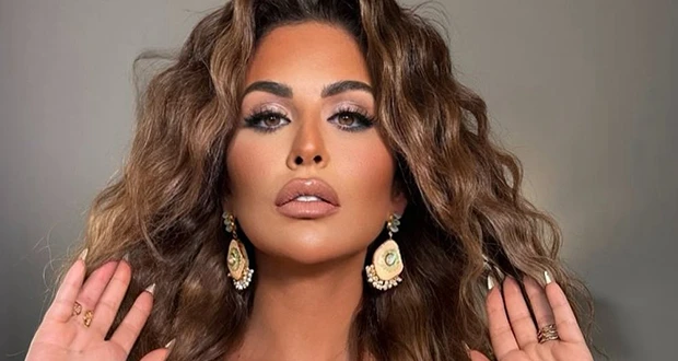 مي سليم تلتقي للمرة الأولى جمهورها في السعودية افاق عربية - كشفت الفنانة مي سليم أنها ستحيي حفلا غنائيا في مدينة الرياض بالمملكة العربية السعودية،