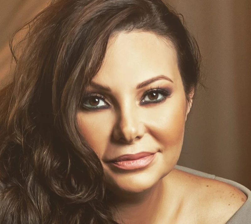 الصورة الأولى من حفل زفاف نادين تحسين بيك وإياد عيسى .. شاهدوها شاهد المقال التالي من صحافة السعودية عن الصورة الأولى من حفل زفاف نادين تحسين بيك