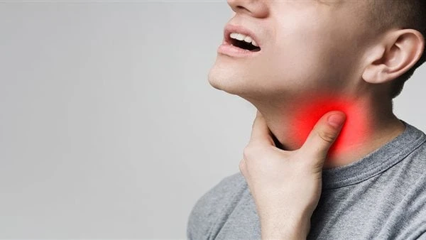 انتبه .. هؤلاء الأشخاص الأكثر عرضة للإصابة بأمراض الغدة الدرقية تتعرض الغدة الدرقية للإصابة بمشكلات صحية عديدة منها خمول الغدة الدرقية و الالتهاب