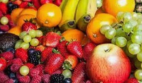 تفسير حلم الفواكه والخضار لابن سيرين تفسير حلم الفواكه والخضار قد يشير للعديد من التآويل المرتبطة بحياة الحالم، وذلك حسب تفاصيل الرؤية، فهناك من يحلم