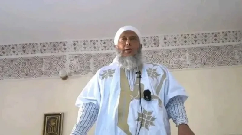 مستثمر في الدواجن التركية.. داعية موريتاني يحرم آكل الدجاج المصري تحدث الكاتب الموريتاني محمد أمين عن فتوى مثيرة للجدل أصدرها الداعية الموريتاني محمد