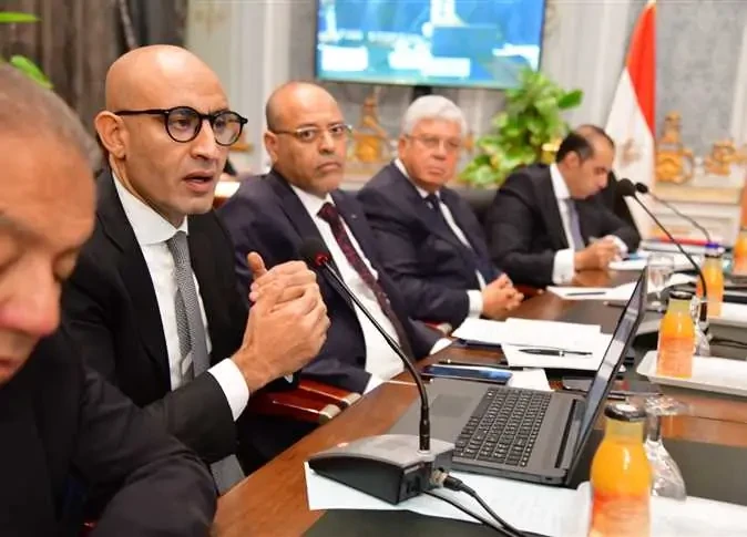 وزير التربية والتعليم يكشف عن خطة إعادة ترتيب مواد الثانوية العامة قبل العام الدراسي الجديدخطة إعادة ترتيب مواد الثانوية العامة في جلسة أمام اللجنة