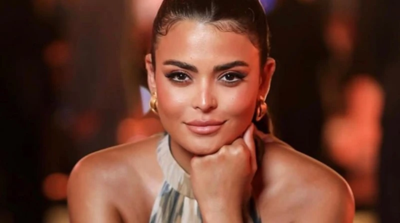 أسماء جلال ضيفة منى الشاذلي الخميس المقبل تحل الفنانة أسماء جلال، ضيفة على الإعلامية منى الشاذلي، يوم الخميس المقبل في برنامج معكم، الذي يعرض عبر