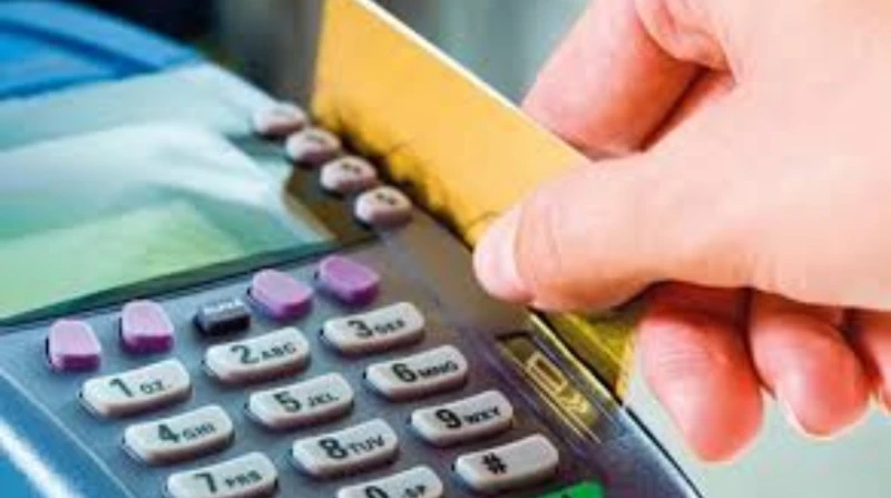 50 جنيها .. حقيقة زيادة الدعم على بطاقات التموين في أغسطس المقبل تداول رواد مواقع التواصل الاجتماعي فيسبوك أنباء حول زيادة الدعم على بطاقة التموين