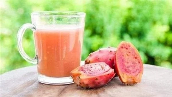 طريقة تحضير عصير التين الشوكيقدم الدكتور خالد يوسف، خبير التغذية العلاجية، عبر صفحته الشخصية بموقع التواصل الاجتماعي فيس بوك، فوائد التين الشوكي،