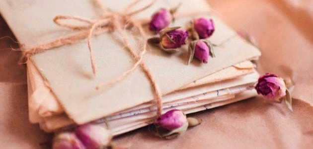 أحلى رسائل عتاب 50 كلمات عتاب لمن تحب؟يمكن تعريف العتاب بأنه اللوم على الإساءة أو التقصير والغياب، وقد تعني كلمة تعتب عليه أن تجني عليه وتلومه، وغالبا ما يتم العتاب بعد ضياع حقوق ا