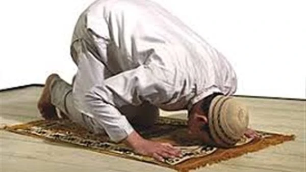 هل نصلي الفجر بعد الأذان مباشرة أم يجب انتظار 20 دقيقة؟.. انتبه لا شك أنه ينبع السؤال عن هل نصلي الفجر بعد الأذان مباشرة أم يجب انتظار 20 دقيقة ؟ ،