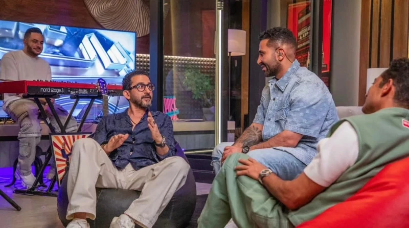 غدا.. أحمد حلمي أول ضيف في بيت السعد (صور الكواليس) أعلن الفنان أحمد حلمي، مشاركته كأول ضيف في برنامج بيت السعد، من خلال منشور عبر حسابه الرسمي بموقع