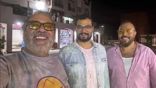 فيلم المدرسة لحورية فرغلى يكشف عن أبطاله.. تعرف عليهمكشف صناع فيلم المدرسة وهو اسم مؤقت عن انضمام عدد كبير من الفنانين دفعة واحدة للأسرة العمل