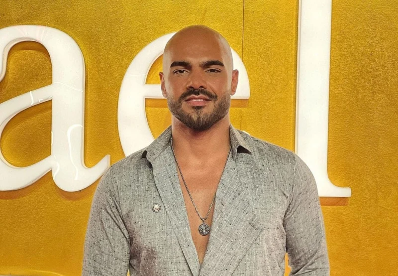 خاص بالفيديو أروع ليالي مهرجان أعياد بيروت بتوقيع جوزيف عطية. كاريزما وعفوية وأداء متميز أشعل الفنان اللبناني، جوزيف عطية، أمس الثلاثاء، ليل بيروت