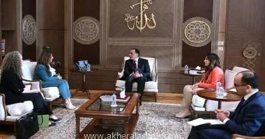 كتب اسامة عبدالحميد التقى اليوم الدكتور مصطفى مدبولي، رئيس مجلس الوزراء، السيدة هيرو مصطفى غارغ، سفيرة الولايات المتحدة الأمريكية لدى مصر، في مستهل مهام عملها بالقاهرة. ورحب رئيس ا