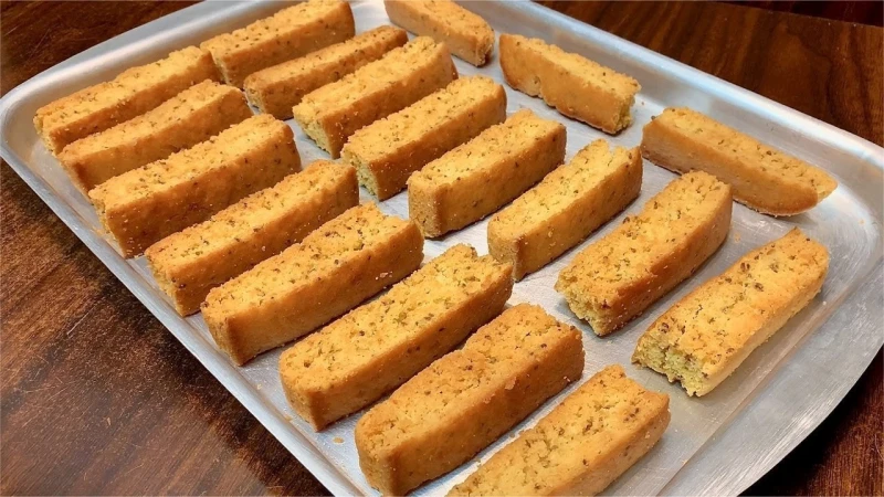 بسكويت اليانسون اللذيذ المقرمشه احلى فطار تقدميه بجوار كوب الشاي بسكويت اليانسون من أجمل أنواع البسكويت اللذيذ والمغذي وهو يختلف عن غيره من أنواع