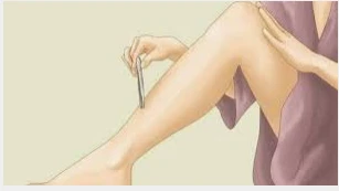 تعرف على تفسير حلم إزالة الشعر للعزباء لابن سيرين تعرف على تفسير حلم إزالة الشعر للعزباء لابن سيرين، يعتقد المفسرون أن المنام يحمل الكثير من