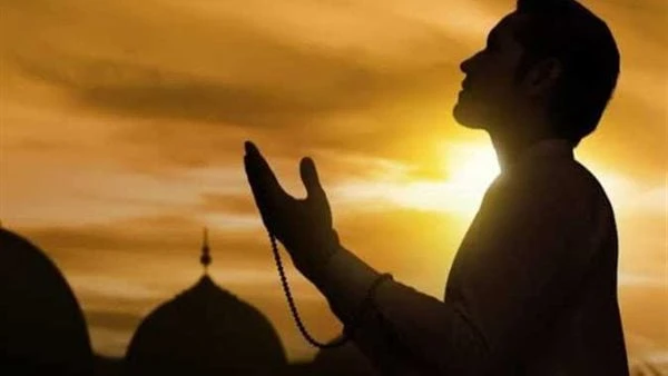 دعاء أخر ساعة من الجمعة الأولى في محرم.. 5 كلمات لقضاء الحاجةيكثر مع غروب شمس يوم الجمعة البحث عن دعاء آخر ساعة من الجمعة الأولى في محرم، وفي السطور