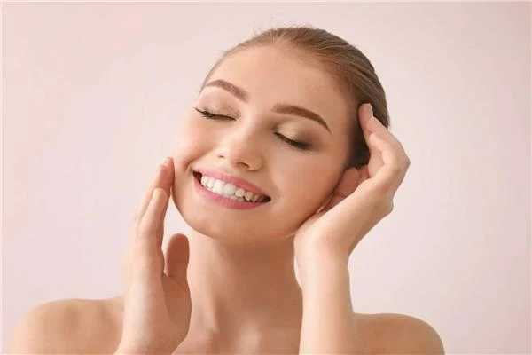 8 فيتامينات غذائية أساسية للتخلص من جفاف البشرة متفرقات شاهد المقال التالي من صحافة مصر عن 8 فيتامينات غذائية أساسية للتخلص من جفاف البشرة، 8