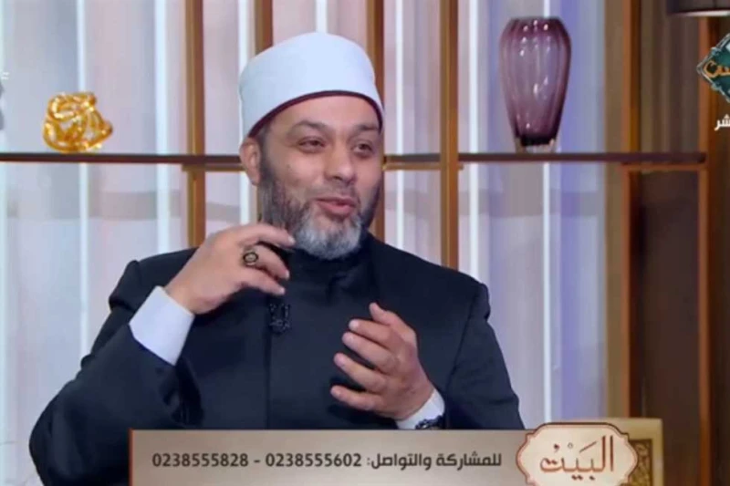 كيف تحمى نفسك من الاكتئاب؟ عالم ازهري يوضح قال الشيخ أبواليزيد سلامة، من علماء الأزهر الشريف، بداية لازم الإنسان يكون له حماية من الاكتئاب، منها الصداقات والأقارب اللي يلجأ إليهم و