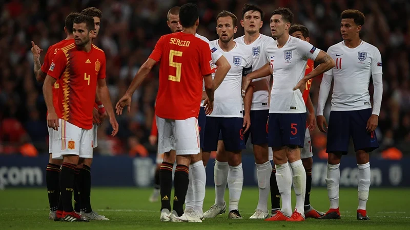 موعد قمة إسبانيا وإنجلترا في نهائي يورو 2024 يضرب منتخب إسبانيا موعدا مرتقبا مع إنجلترا في المباراة النهائية من كأس أمم أوروبا 2024، والتي ستنطلق