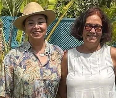 غادة والي تكتب عن عزة فهمي أيقونة الإبداع المصري أمس لم يكن يوما عاديا أمس كان عيد ميلاد أيقونه مصريه أمس لم يكن عيد ميلادا عاديا فلقد أتمت عزه فهمي ٨٠ عاما . قضت منها ٦٠ علي الاقل