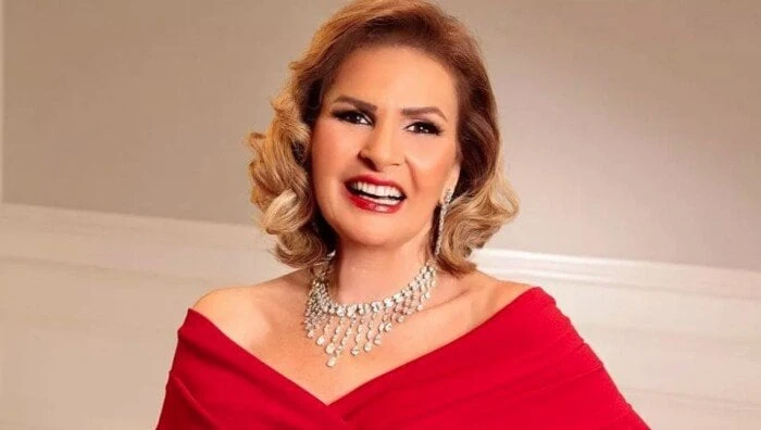 فن: أحمد سعد يروج لمفاجأة في الحلقة المقبلة من بيت السعد مع يسرا صورة اقرأ في أفاق عربية أحمد سعد يروج لمفاجأة في الحلقة المقبلة من بيت السعد مع يسرا