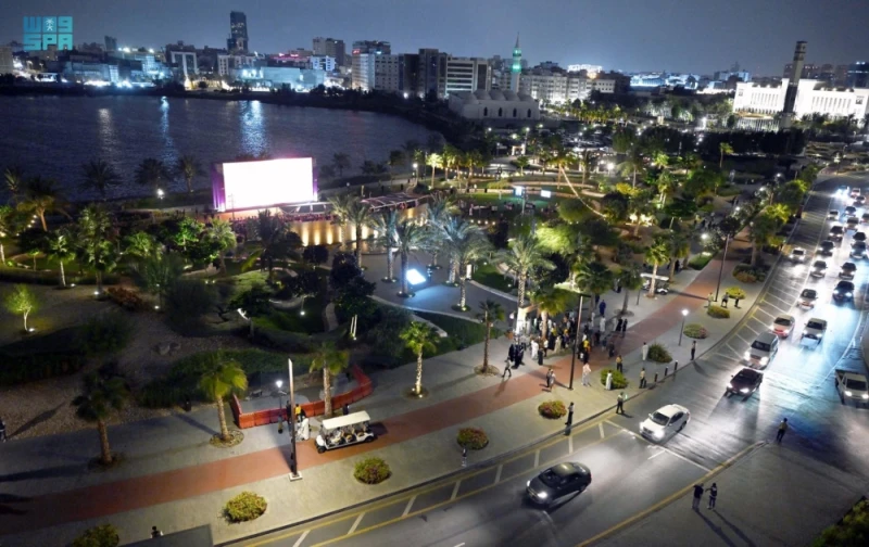 مظاهر الحياة الاجتماعية في المنطقة التاريخية تبهر زوار موسم جدة الحياة شاهد المقال التالي من صحافة السعودية عن مظاهر الحياة الاجتماعية في المنطقة