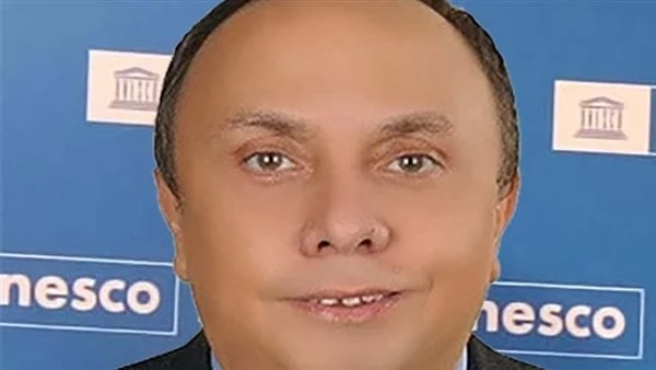 أول رد رسمي على تصريحات العالم الهولندي بشأن تعرض مصر لتسوناميقال الدكتور عمرو حمودة، نائب رئيس اللجنة الدولية الحكومية لعلوم المحيطات () اليونسكو