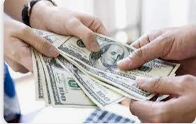 ما معنى شخص يعطيني المال في المنام؟ ما معنى شخص يعطيني المال في المنام؟ هو واحد من الأسئلة التي يطرحها الباحثون عن تفسير الحلم والتأكد من كونه ذو