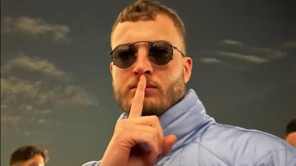 يستعد لطرح ألبومه.. مروان موسى يشعل حفل مهرجان بيت ذا هيت أحيا نجم الراب مروان موسى أمس، حفلا استثنائيا في انطلاق مهرجان بيت ذا هيت الموسم الثالث