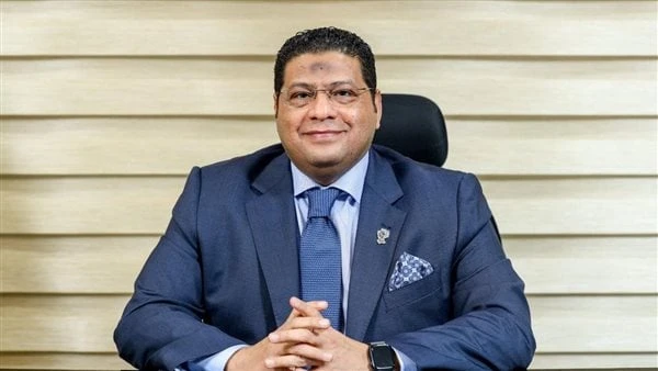 داكر عبداللاه يطالب بالنظر بتوجيه البنك المركزي بعدم تمويل المشروعات العقارية تحت الإنشاء قال المهندس داكر عبد اللاه، عضو شعبة الاستثمار العقاري