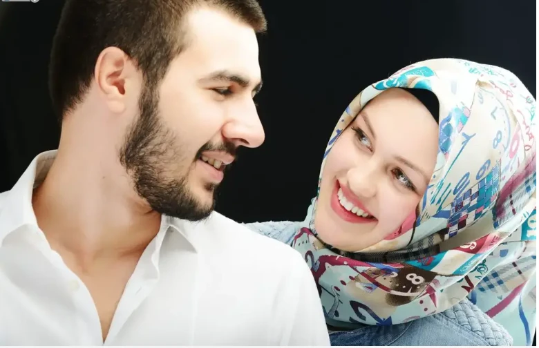 ما هو تفسير رؤية ابن العم في المنام لابن سيرين؟ ابن العم في المنام من الأحلام الرائعة التي تأتي كثيرا في منام الكثير من الأشخاص، ويكون لها عدة