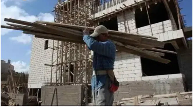 بناء البيت في المنام لابن سيرين تفسير بناء البيت في المنام اختلف فيه مجموعة من المفسرين، ومما لاشك فيه أن شواهد بعض الرؤية يكون لها بعض المعاني والدلائل الطيبة وأخرى يكون معناه غير