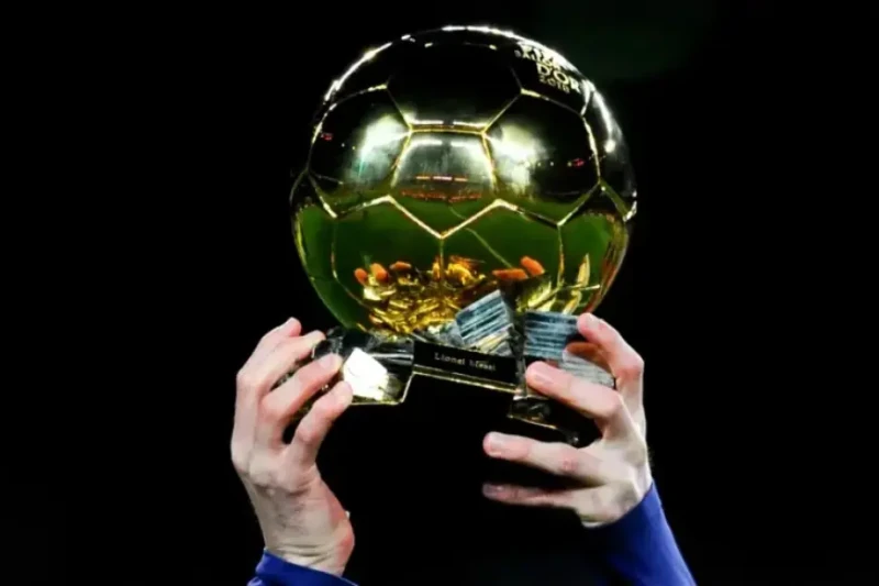 مين هيكسب الكرة الذهبية؟.. موعد حفل الكرة الذهبية 2024 جائزة افضل لاعب في العالم تترقب عشاق كرة القدم بشغف موعد حفل الكرة الذهبية 2024، لمعرفة من
