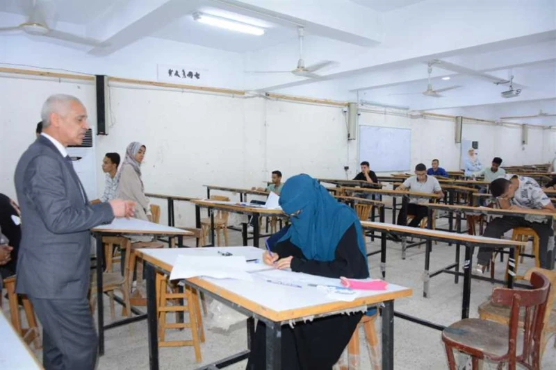 بدء اختبارات القدرات بكليتي الفنون الجميلة والتربية الرياضية جامعة أسيوط انطلقت بجامعة أسيوط تحت رعاية الدكتور أحمد المنشاوي رئيس الجامعة، اختبارات