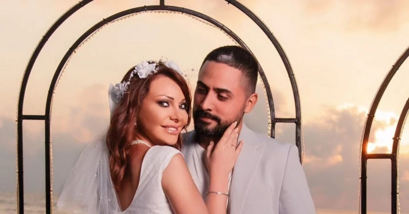 فيديو من حفل زفاف نادين تحسين بيك يتصدر الترند.. نظرات إياد عيسى لها تحدث ضجة تعرف على التالي فيديو من حفل زفاف نادين تحسين بيك يتصدر الترند.. نظرات إياد عيسى لها تحدث ضجة، تصدر مق