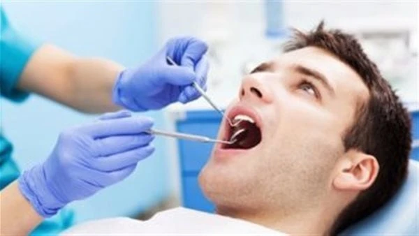 ما حكم حشو الأسنان أثناء الصيام؟.. الإفتاء تجيبأجابت دار الإفتاء المصرية على سؤال ورد اليها عبر موقعها الرسمي مضمونة:حكم حشو الأسنان أثناء الصيام؟ فقد ذهبت إلى طبيب الأسنان وأنا صا