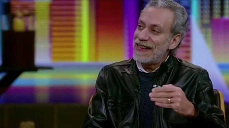 قرة عيني وسندي.. السيناريست باهر دويدار يودع والدته بكلمات مؤثرة أعلن السيناريست باهر دويدار، وفاة والدته اليوم، لافتا إلى أن الأسرة ستتلقى العزاء مساء غد بمسجد الشرطة في منطقة الت