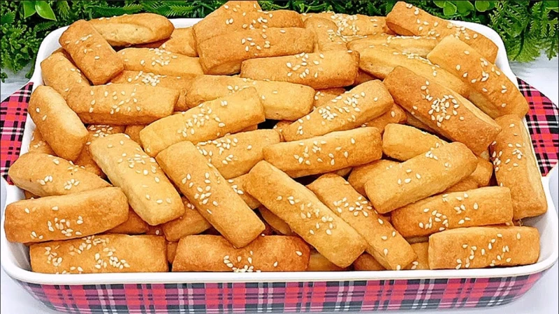 لعشاق السقسقة القراقيش للشاي بطريقة طريقة سهلة ومكونات غير مكلفة القراقيش للشاي من المخبوزات التي يحبها عدد كبير من الأشخاص ويرغبون في تناولها بشكل يومي في الصباح لذلك يقومون بشرائ