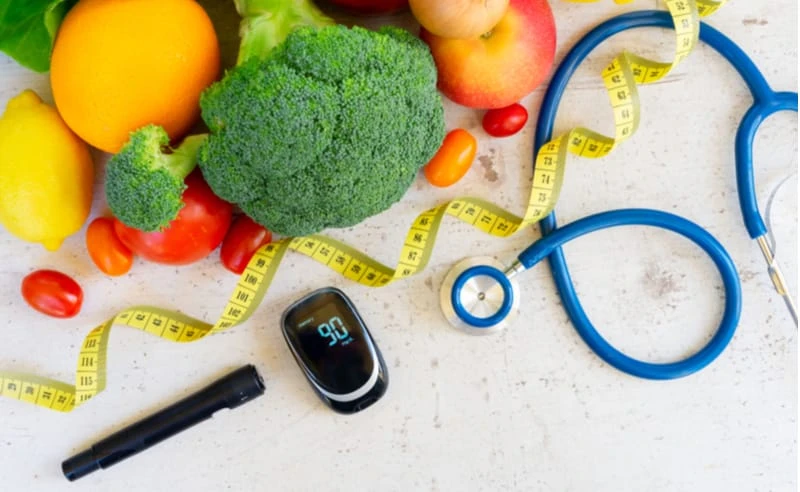 أطعمة للحماية من اﻹصابه بمرض السكرىكشفت دراسة عن أطعمة ينبغي إدراجها في أنظمتنا الغذائية للتحكم في مستويات السكر في الدم لتجنب خطر الإصابة بمرض