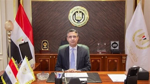 تموين القاهرة تعلن الاستعداد لبدء ماراثون الاوكازيون الصيفي لعام 2024 أعلنت مديرية التموين والتجارة بمحافظة القاهرة برئاسة وكيل اول وزارة التموين والتجارة ناصر ثابت، عن بدء الأوكاز