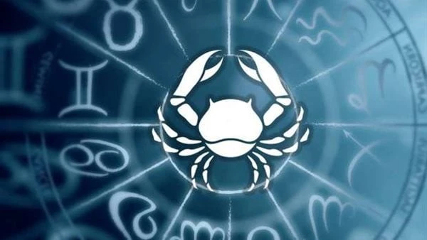 برج السرطان.. حظك اليوم الأحد 14 يوليو 2024: فرص مهنيةبرج السرطان (22 يونيو - 22 يوليو)، ويتميز مولود السرطان بأنه حدسي، عملي، لطيف، نشيط، فني، محب