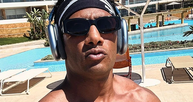 بالفيديو محمد رمضان يستعرض مهاراته في كرة القدم والجمهور يعلق افاق عربية - نشر الفنان محمد رمضان عبر حسابه الخاص في إنستغرام مقطعا مصورا بدا فيه داخل