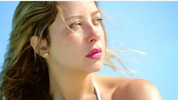 ريم مصطفى تطل على جمهورها بملابس البحر في أحدث ظهورحرصت الفنانة ريم مصطفى علي مشاركة جمهورها عبر حسابها على إنستجرام صورة جديدة لها عبر حسابها علي