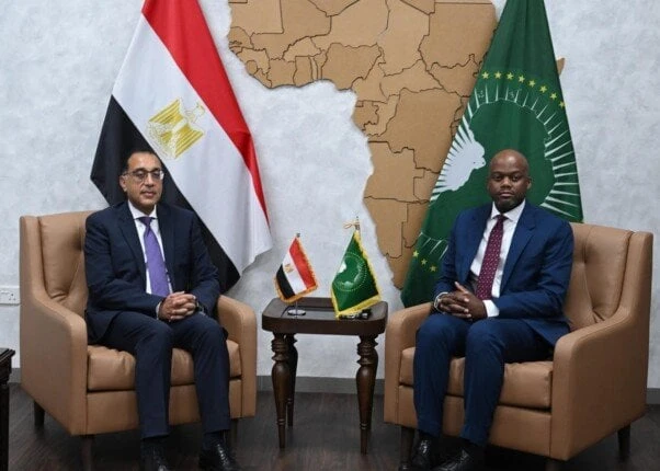رئيس الوزراء يؤكد دعم مصر لاتفاقية التجارة الحرة القارية الإفريقيةأكد رئيس مجلس الوزراء الدكتور مصطفى مدبولي دعم مصر لاتفاقية التجارة الحرة القارية