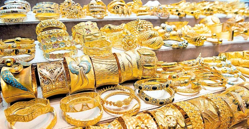 يعود للارتفاع أسعار الذهب بنهاية 1472025 وال21 الآنأسعار الذهب يسعدني أن أساعد في نشر سعر الذهب في مصر خلال تداولات اليوم الأحد. حسب التقارير، فإن