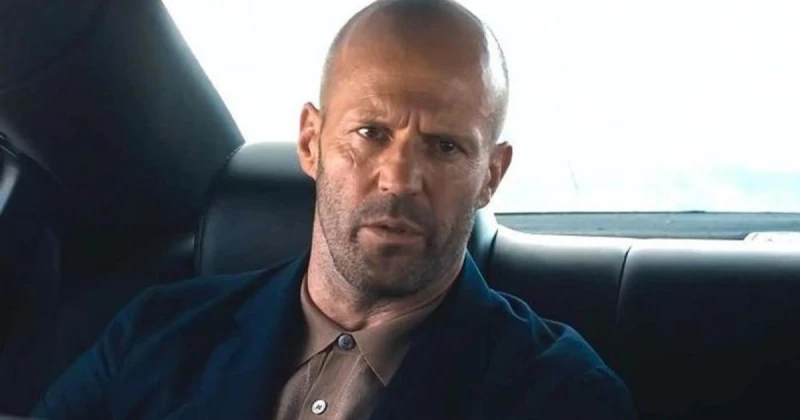 جيسون ستاثام .. كان غواصا وعارض أزياء وبائع في السوق السوداء ومن ثم أصبح ممثلا تعرف على التالي جيسون ستاثام .. كان غواصا وعارض أزياء وبائع في السوق