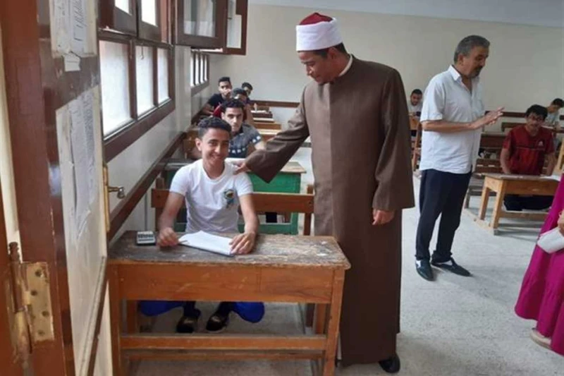 رابط نتيجة الثانوية الأزهرية 2024 لشعبتي العلمي والأدبي.. فور اعتمادها رسميا يتساءل الطلاب عن موعد ظهور نتيجة الثانوية الأزهرية 2024 عقب إعلان بوابة