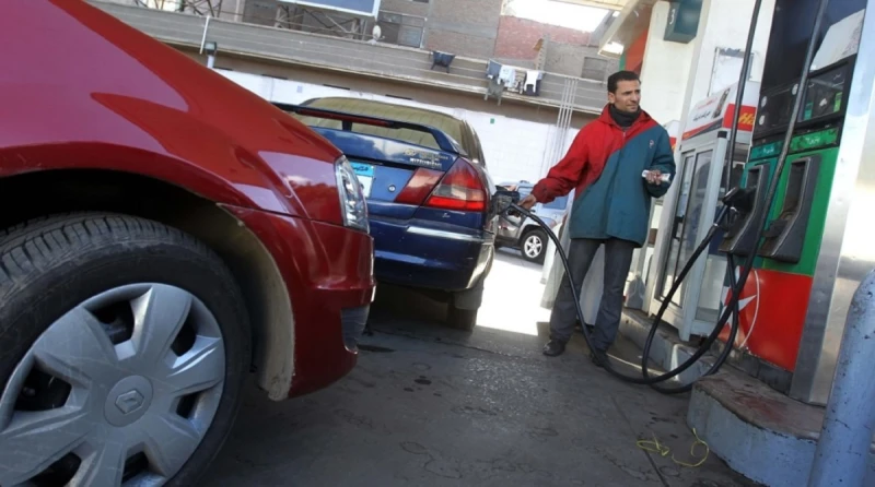 عقوبة التلاعب فى أسعار البنزين والسولار بعد الزيادة الجديدةعقوبة التلاعب فى أسعار البنزين والسولار بعد الزيادة الجديدة.. قررت لجنة التسعير التلقائي