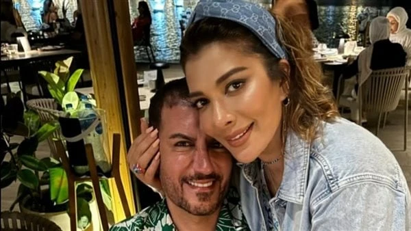 أبو عيلتي وسندها.. أصالة تهنىء زوجها بعيد ميلاده وجهت الفنانة أصالة رسالة رومانسية لزوجها فائق حسن بمناسبة عيد ميلاده، الذى يوافق اليوم.ونشرت أصالة