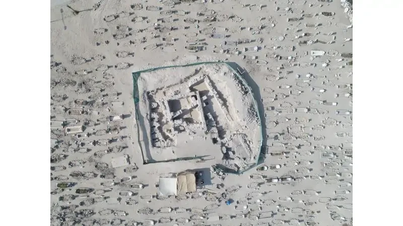 الكشف عن واحد من أقدم المباني المسيحية يعود للقرن الرابع الميلاديالمباني المسيحية , علماء الآثار البحرينيون و البريطانيون اكتشفوا مبنى يعتقد أنه أحد