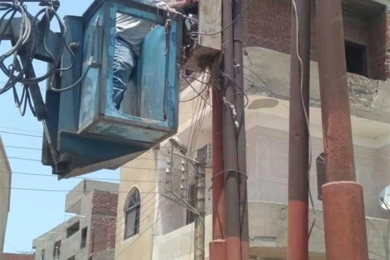 3 ساعات.. قطع الكهرباء عن عدة مناطق بالقليوبية السبت المقبل أعلنت شركة الكهرباء بالقليوبية، عن قطع التيار الكهربائي عن عدة مناطق بمدينة قها، لمدة 3 ساعات، وذلك يوم السبت المقبل. وق